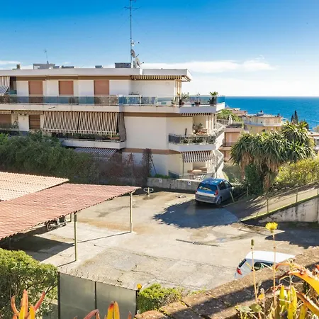 Sun & Sea Homes By Wonderful Italy * Sanremo